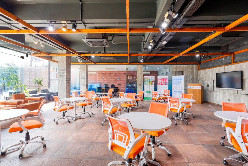 Coworking vs Traditional Office